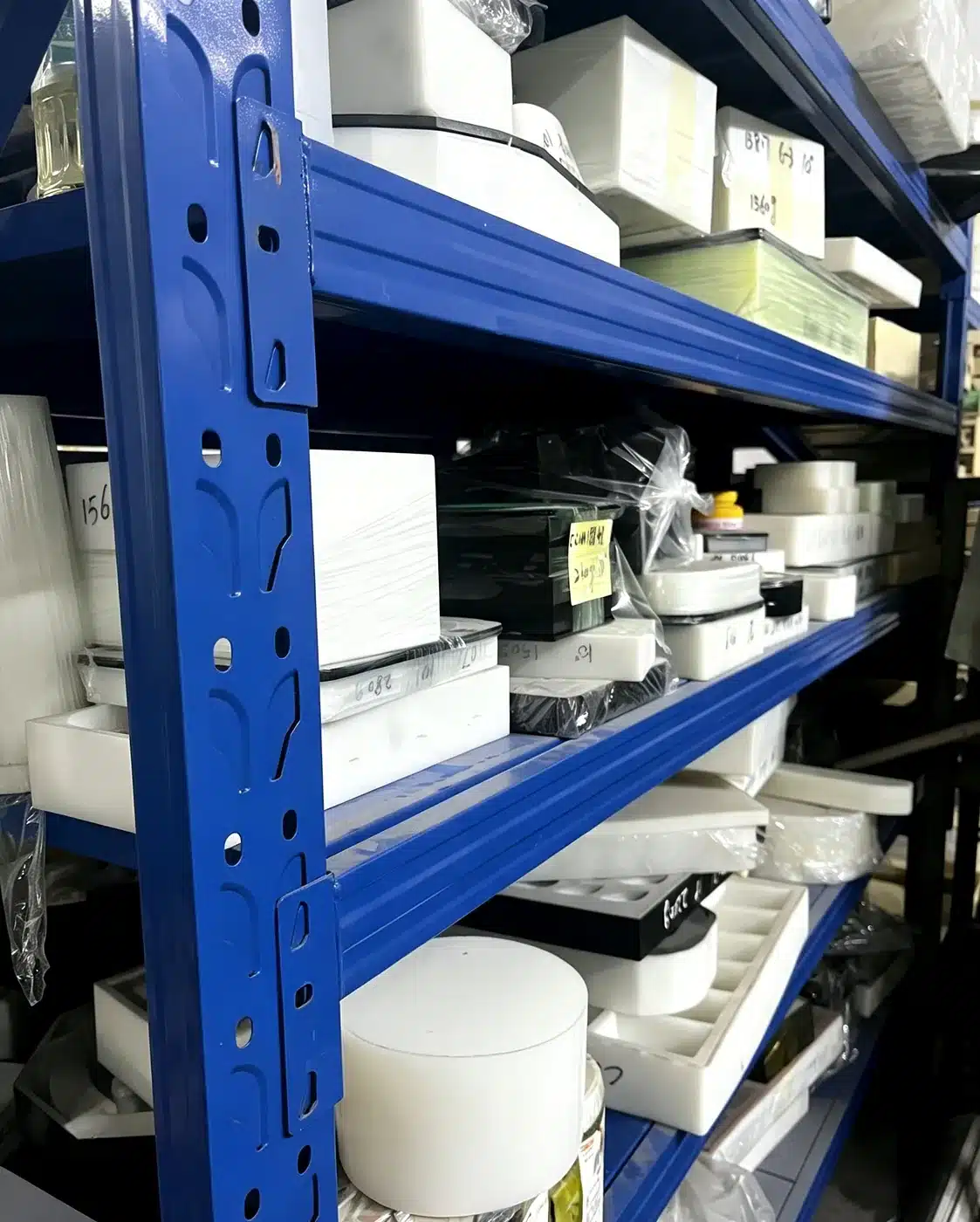 RUUIPON Shenzhen factory floor for custom silicone mold production