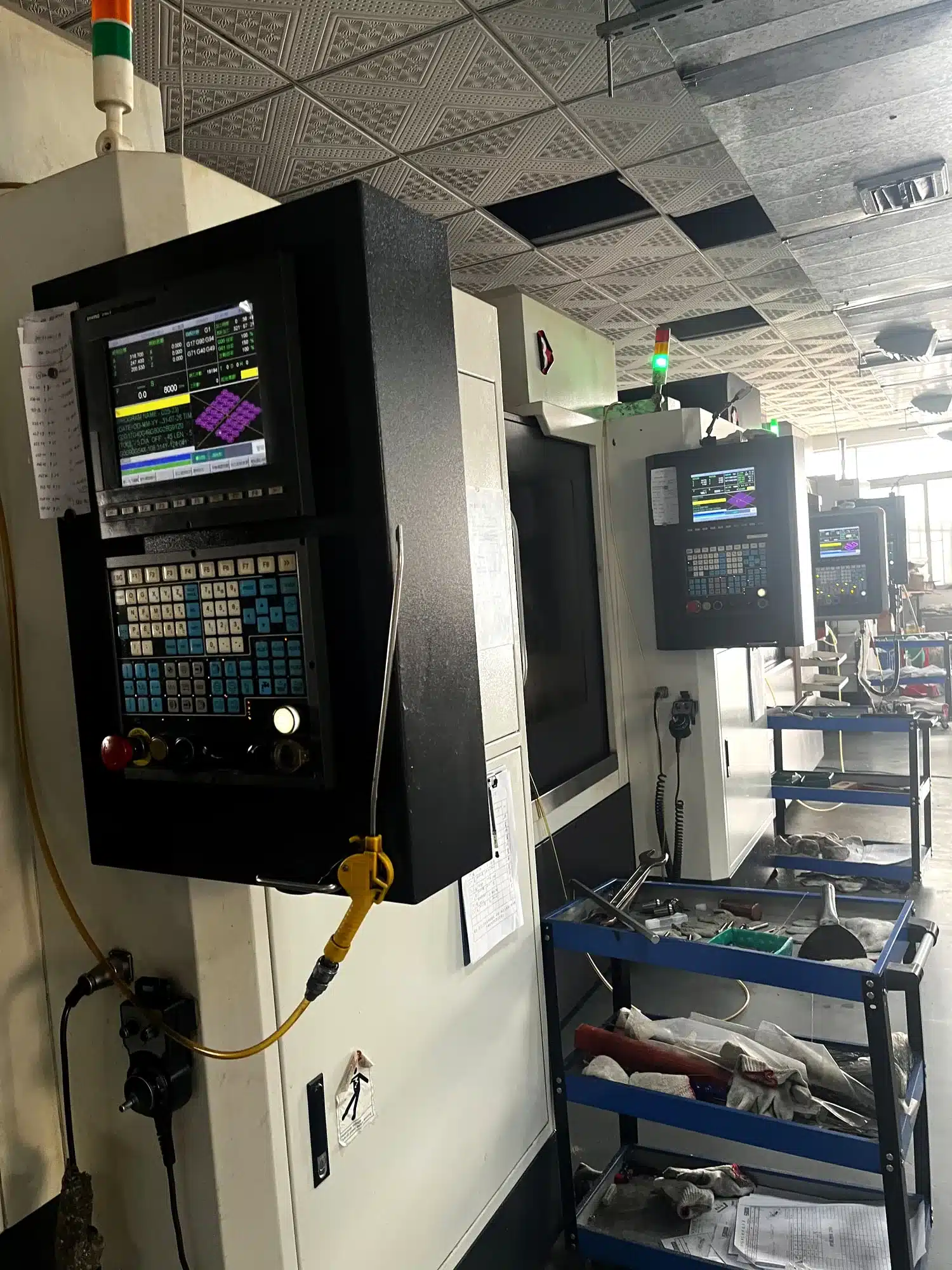 Silicone mold master tooling and production cost breakdown in factory workshop