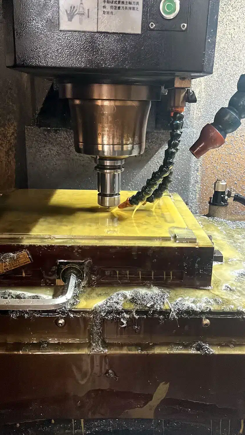Silicone mold flash trimming and QC inspection at RUUIPON workshop